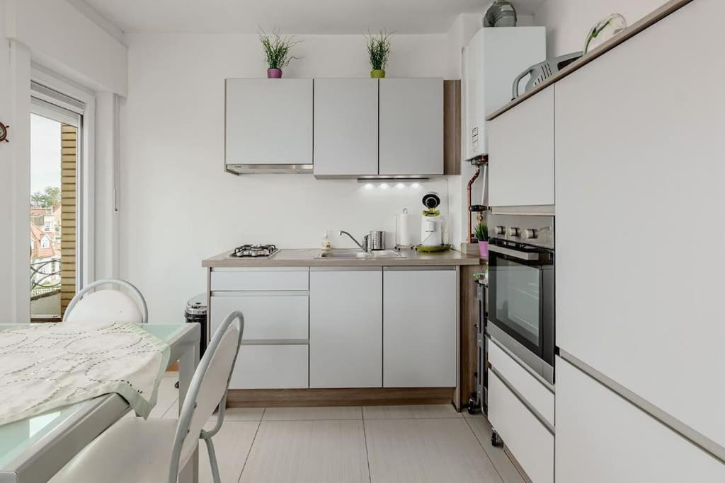 'lentezon' Aan De Belgische Kust Appartement
